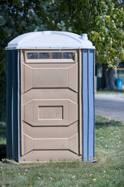 Best Portable restroom solutions  in Strathmore, CA